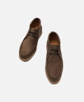 Brown nubuck leather hight-top deck shoes